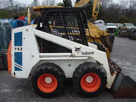 1990 bobcat 743 skid steer|743b bobcat specifications.